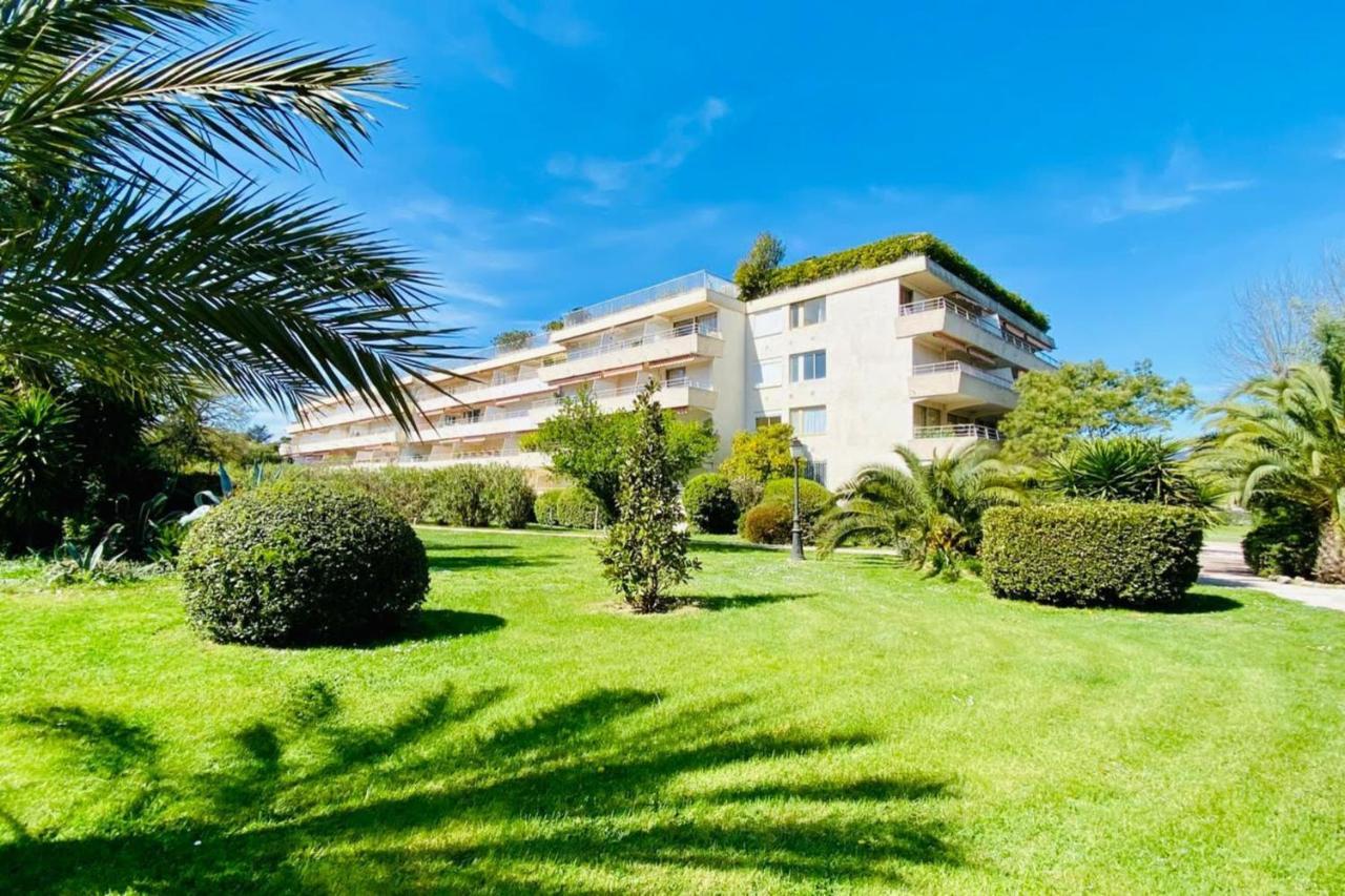 Charming Studio With Pool In Saint Tropez 아파트 외부 사진