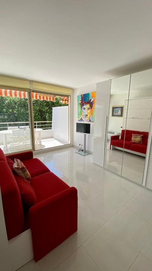 Charming Studio With Pool In Saint Tropez 아파트 외부 사진